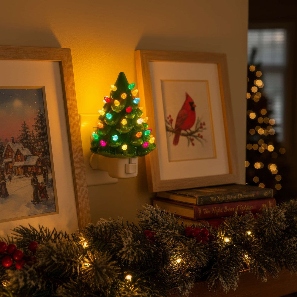 Holly Harmony Night Light